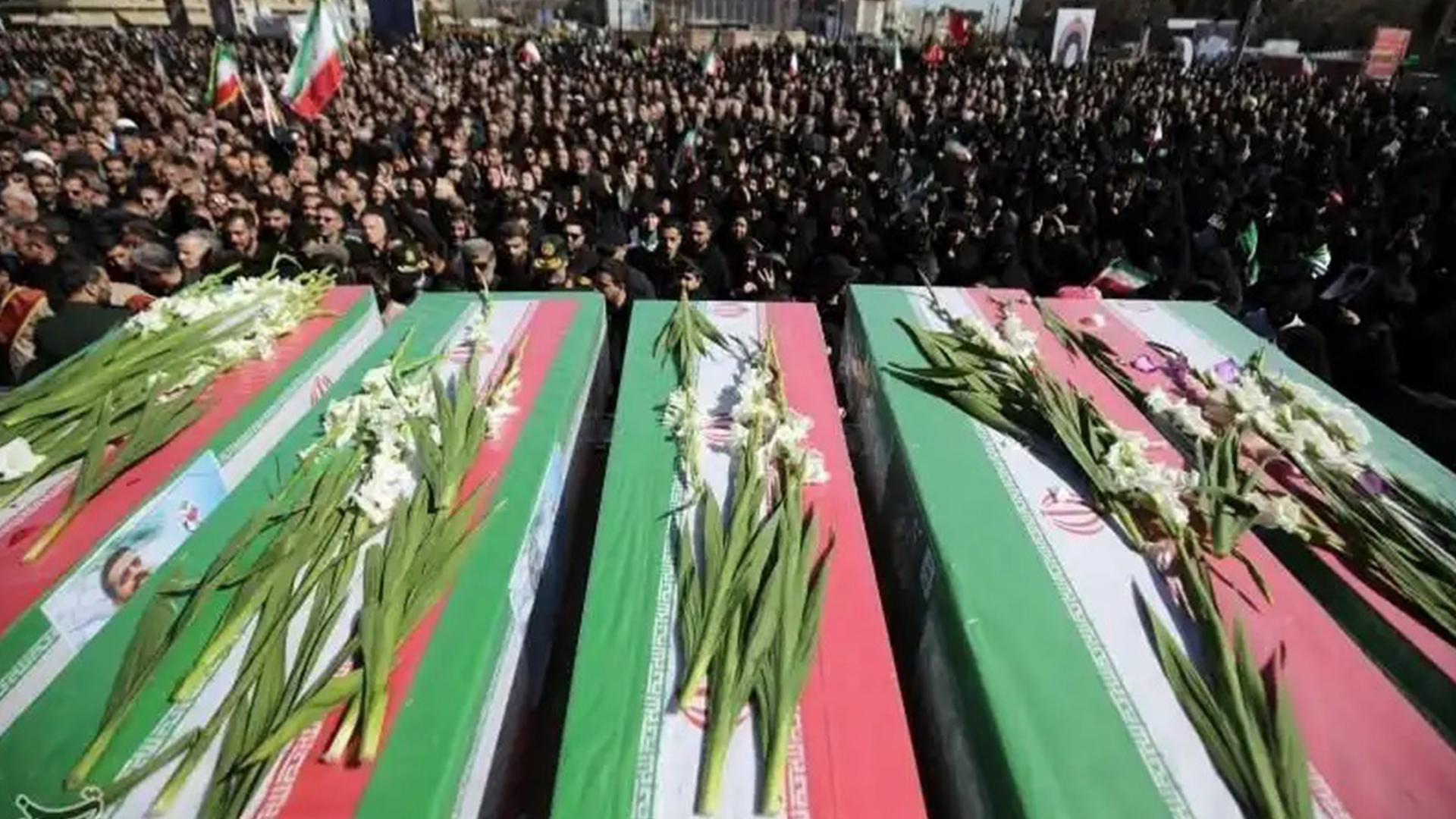 大批民众涌上德黑兰街头参加拉里贾尼葬礼，伊朗最高领袖誓言“清算血债”，战火燃向海湾油气腹地