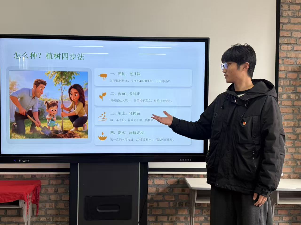 �ʹ�����ȷ���_�����ֽ���-��̽����������ѧԺ��ľ����ѧԺ���꿪չ�����뻤�̣�ʵ�����С�־Ը����