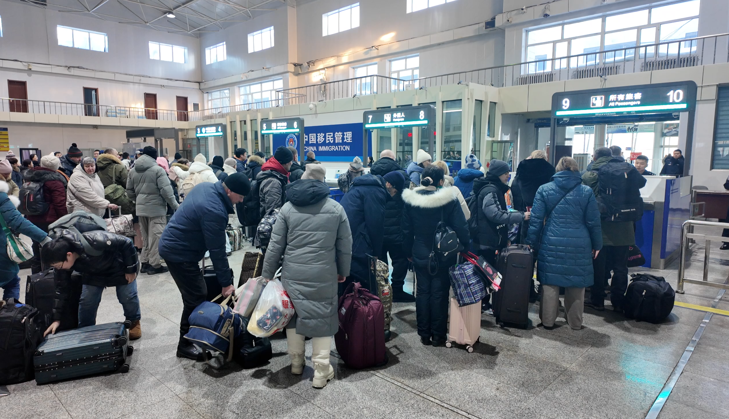 黑河口岸候检大厅