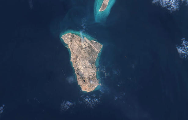 美媒爆料：特朗普考虑派兵攻占伊朗哈尔克岛关键石油库