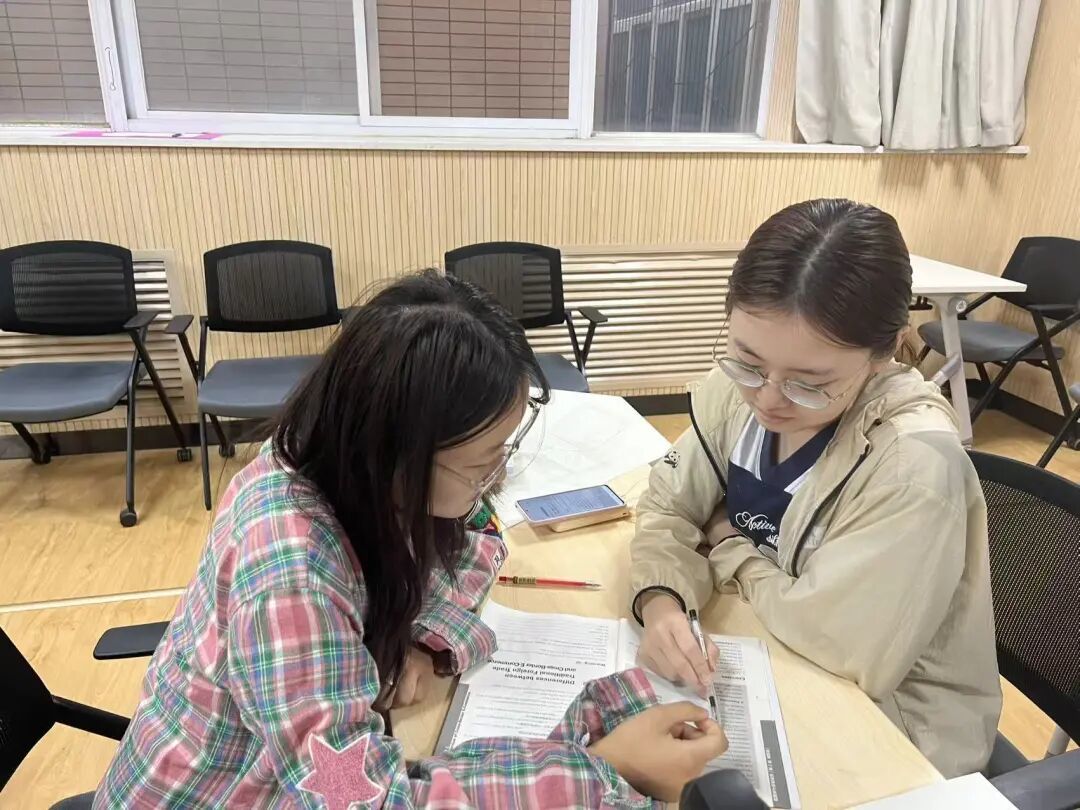 一个人走得快 六个人走得稳