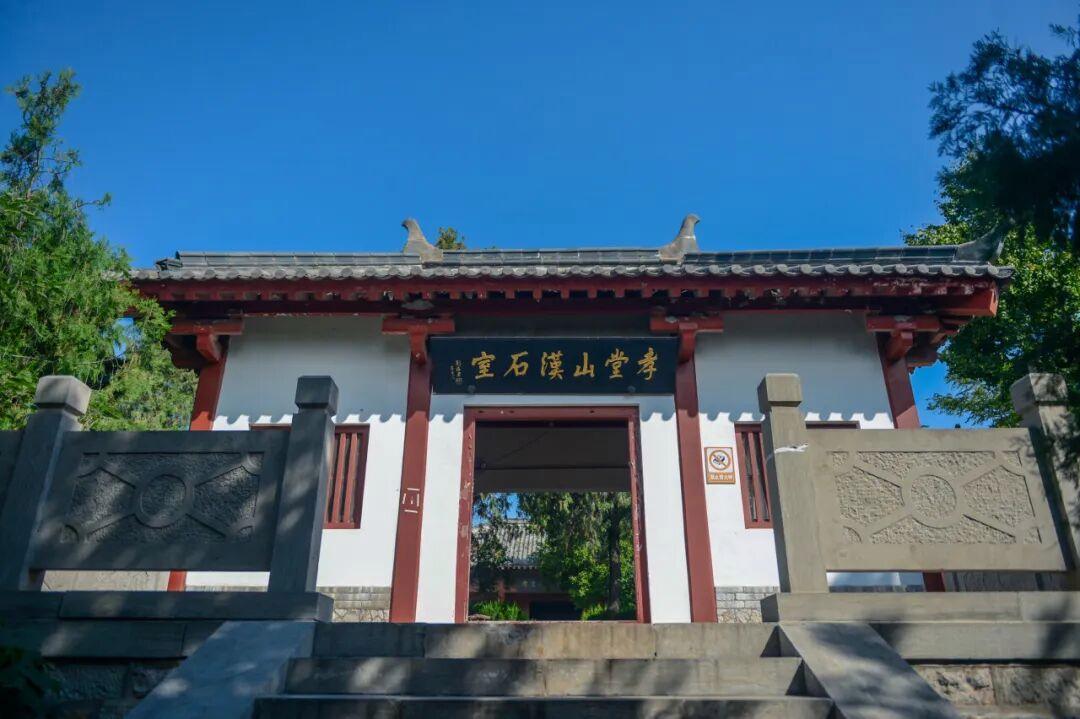 摄影:邵凯 往年10月于孝堂山