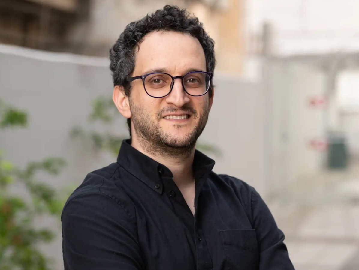 施奈德移居瑞士