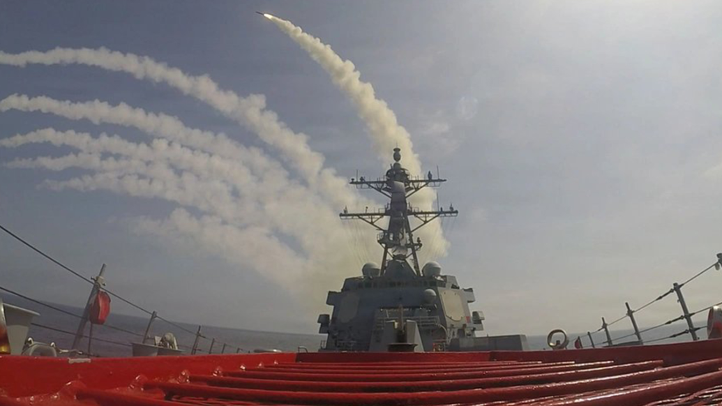 美称空袭伊朗反舰导弹基地，专家：难破海峡封锁