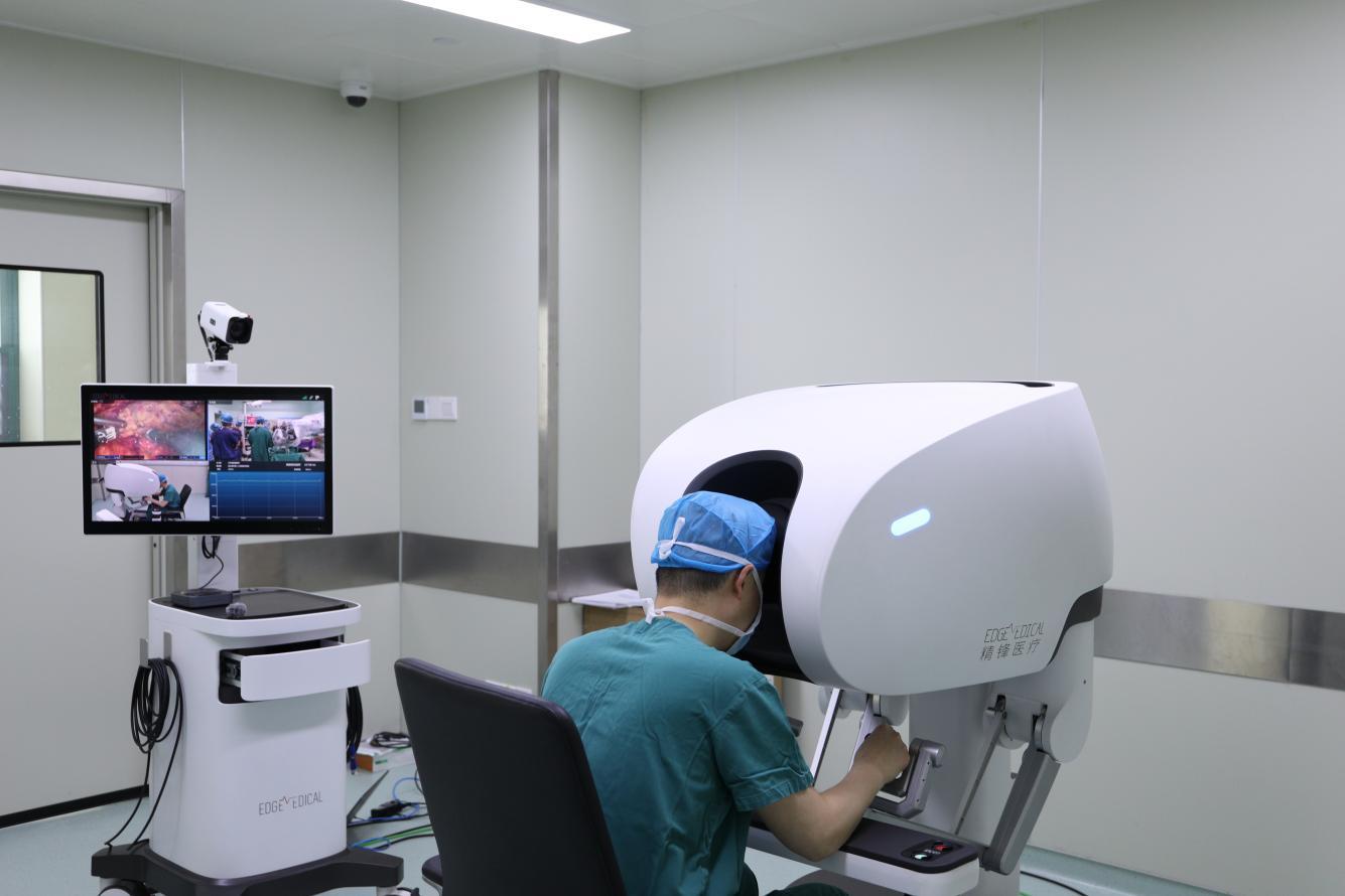 全球首例！330公里外“隔空”操刀，南京专家完成5G远程单孔机器人前列腺癌根治术