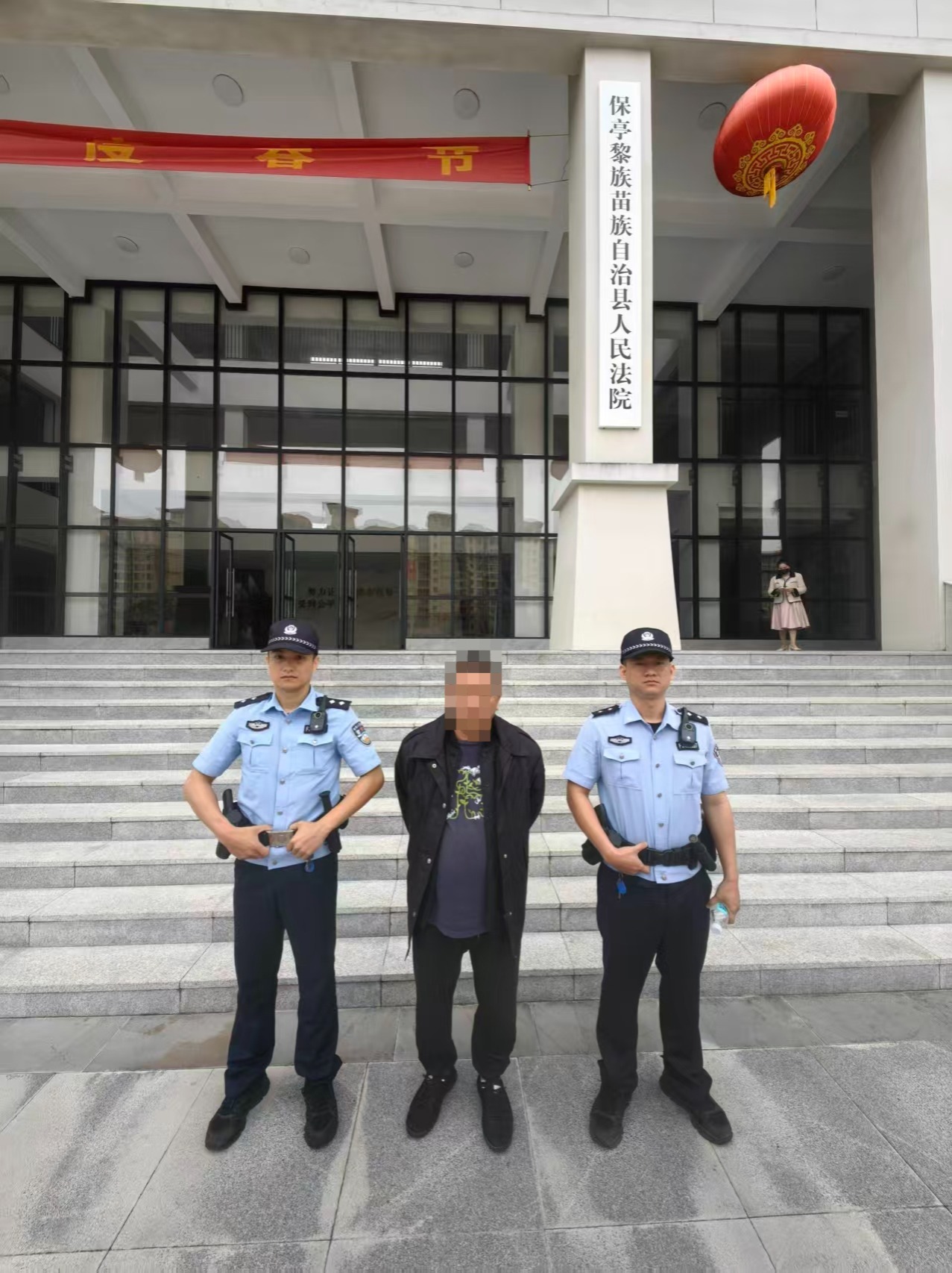 想离岛躲避债务？一失信被执行人被法警拦在了轮渡港口