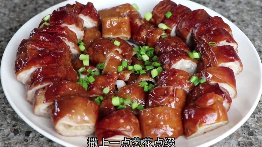 豉油肥肠，这个做法就是好吃，外脆里嫩