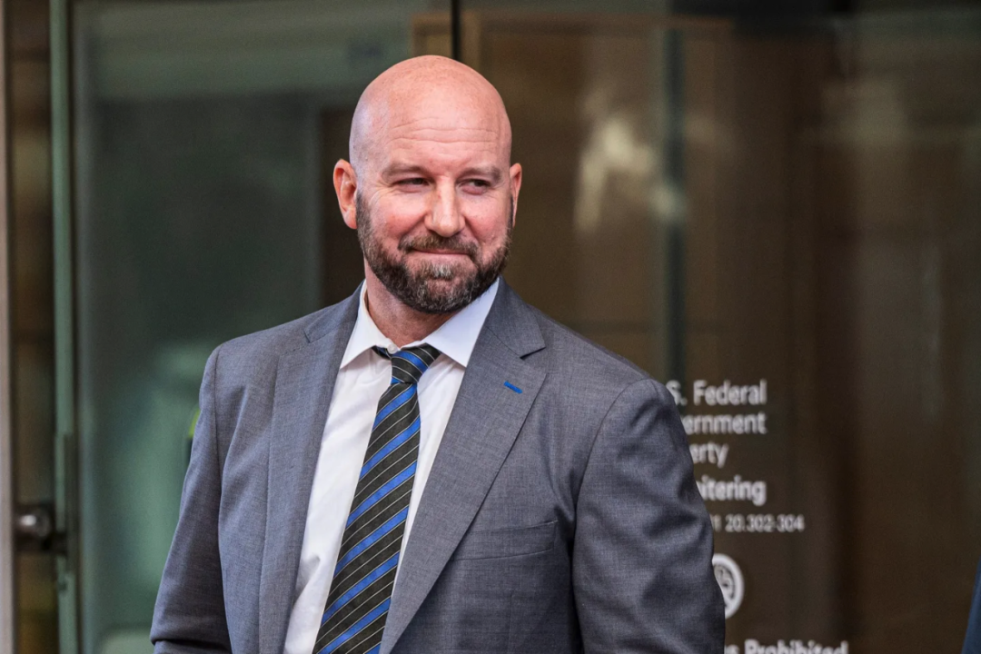 Meta内讧缠身,马斯克核心人才流失,中国AI迎来历史机遇