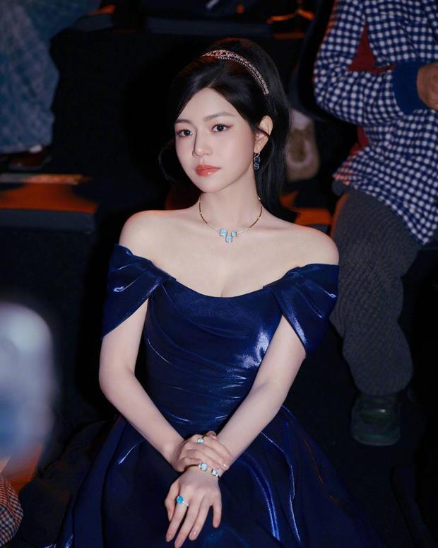 陈妍希气场全开。
