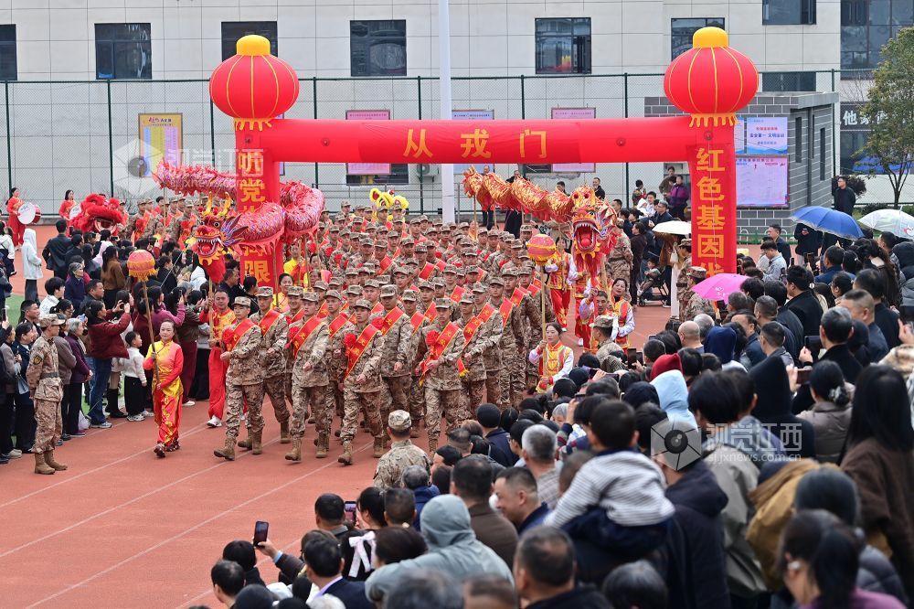 2026年3月15日，江西省宜春市万载县举行2026年上半年新兵入伍欢送仪式。