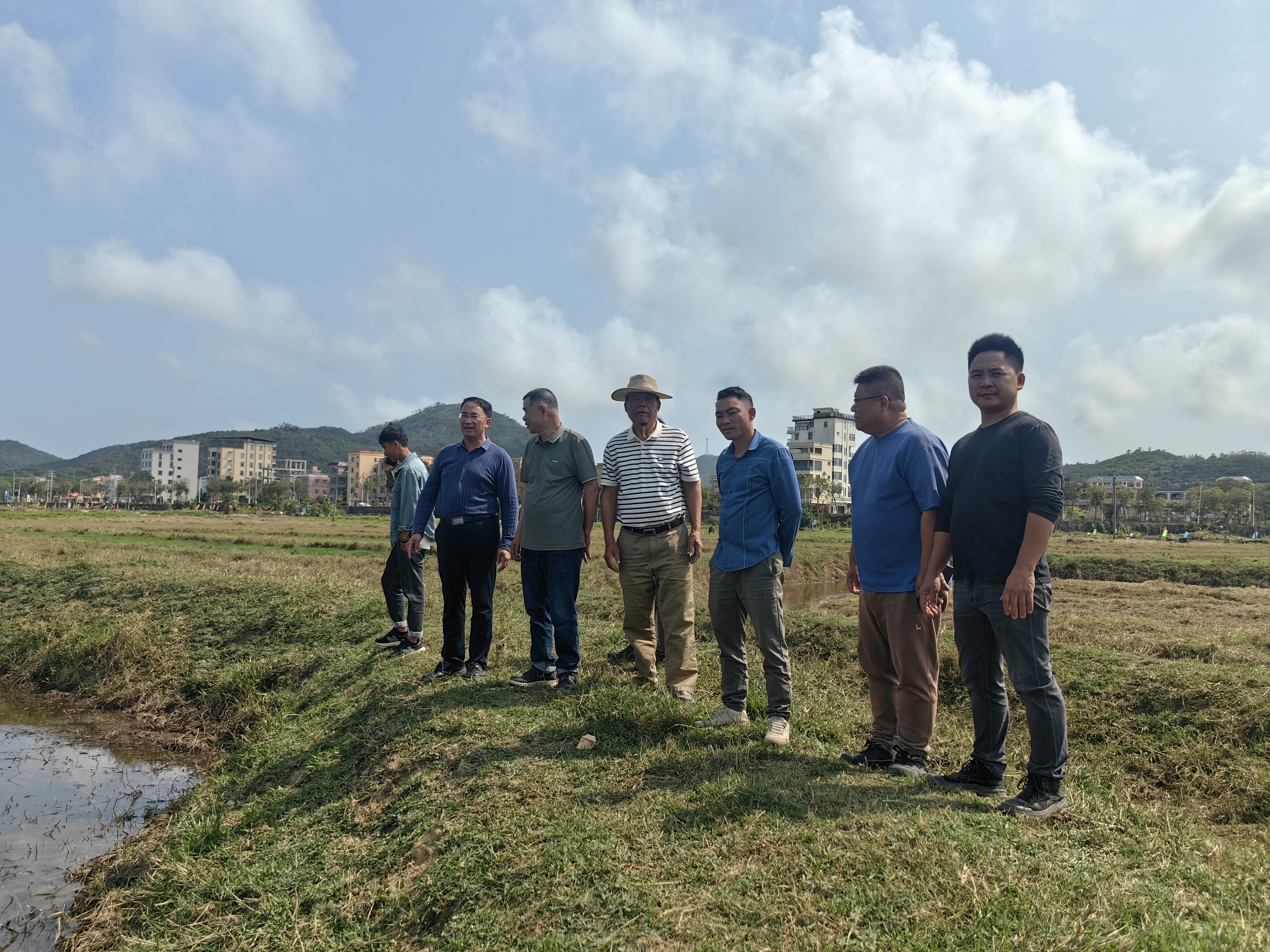 珠海驻闸坡帮扶工作队组织新农人调研 共推“稻蟹共生”项目落地