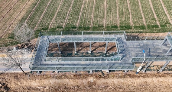 出地铁，入画境：济南曲家庄“田园玻璃栈桥”静待客来