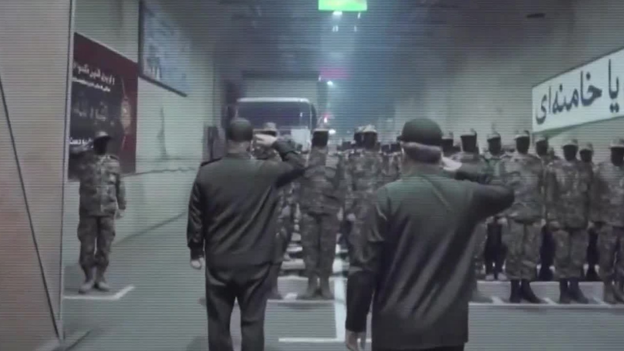 伊朗公开展示弹道导弹库，并支持真主党的行动，以色列摩萨德密切研究