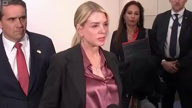 美国司法部长被指拒就爱泼斯坦案宣誓作证