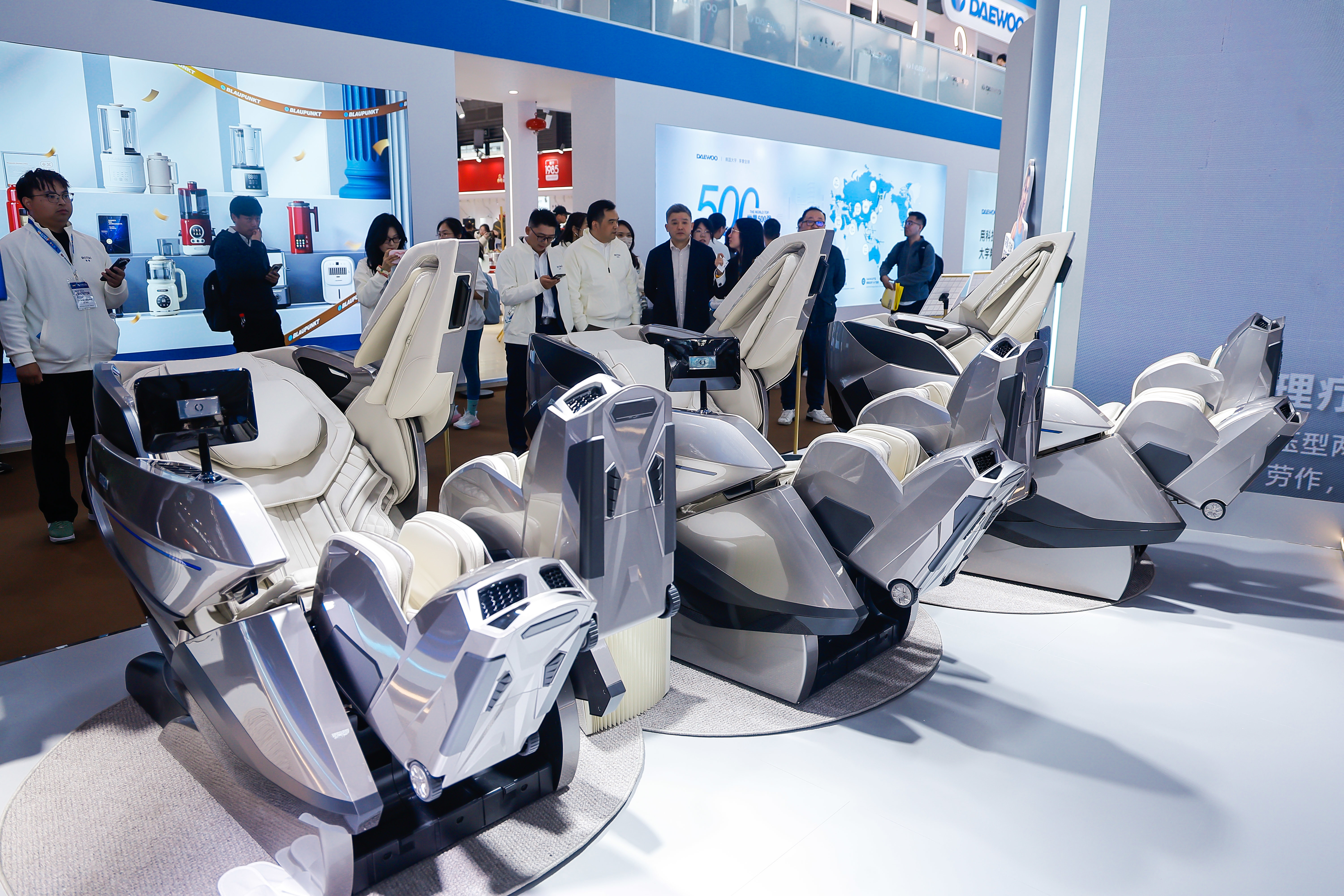 荣泰以硬核技术革新定义智能按摩新高度解锁全场景健康理疗新体验(图2)