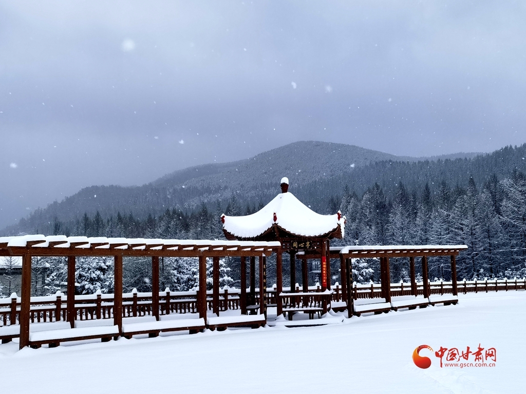 古亭雪韵，人文添诗意。