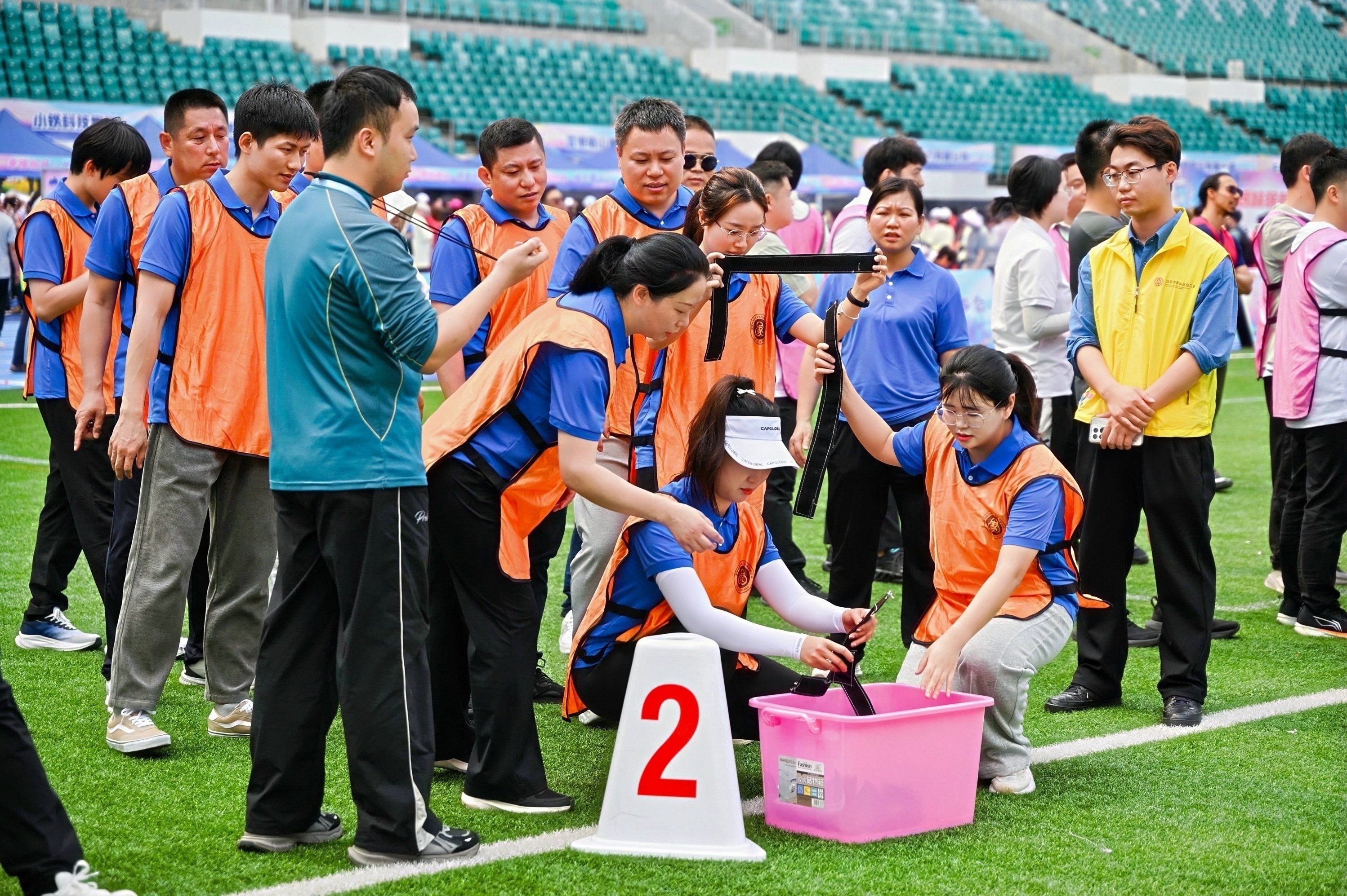 南山组了个局,1700+打工人嗨翻全场 谁说打工人只有KPI和加班?