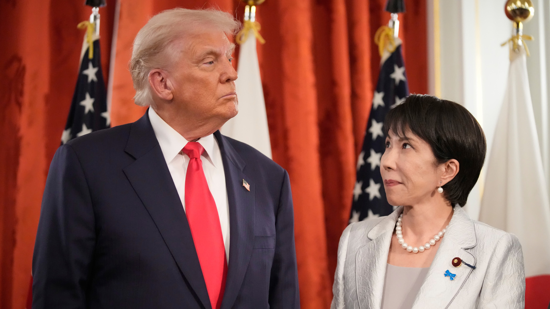 日本民众举行集会 反对高市早苗访美