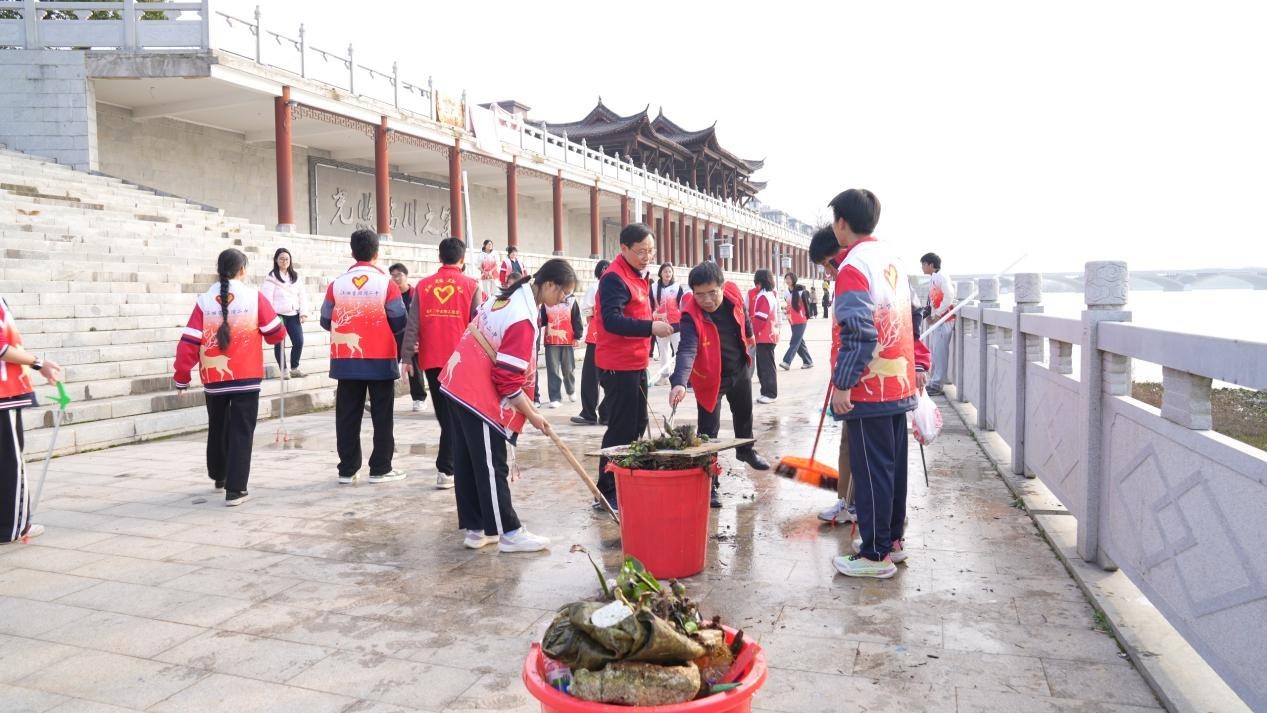 小手拉大手，文明一起走！抚州多校开展文明实践主题活动