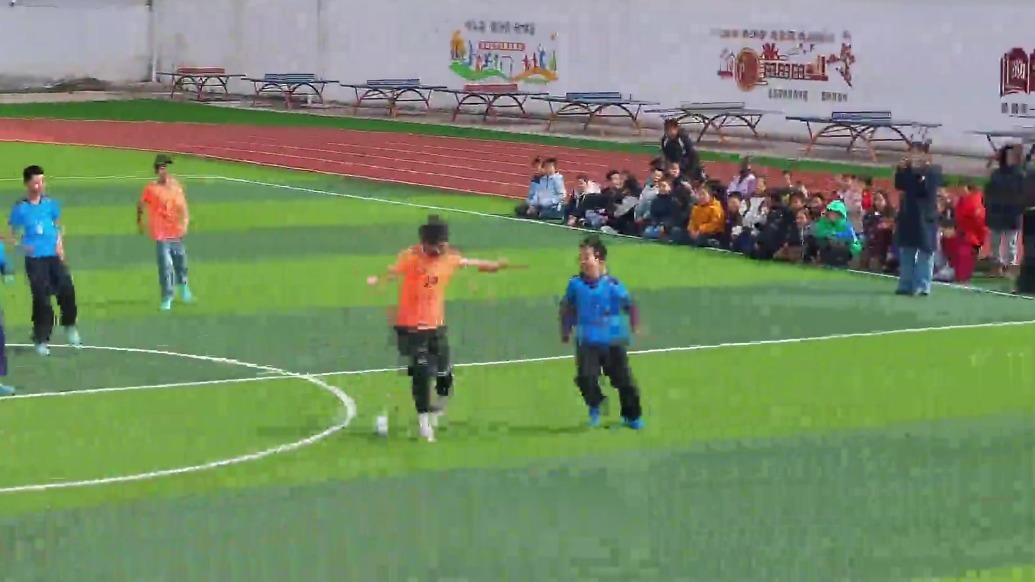 角逐绿茵“足”够精彩　甘肃灵台娃battle名场面看过来