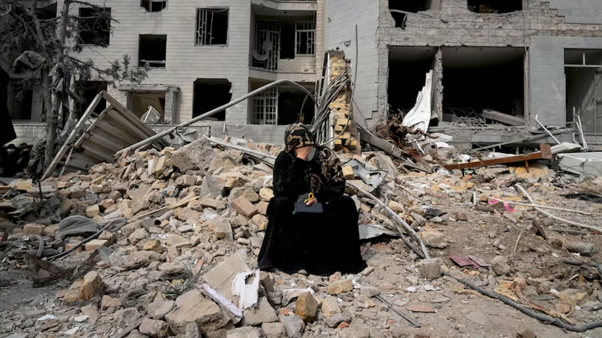 从住宅到医院接连被炸！伊朗红新月会控诉美以严重违反国际法