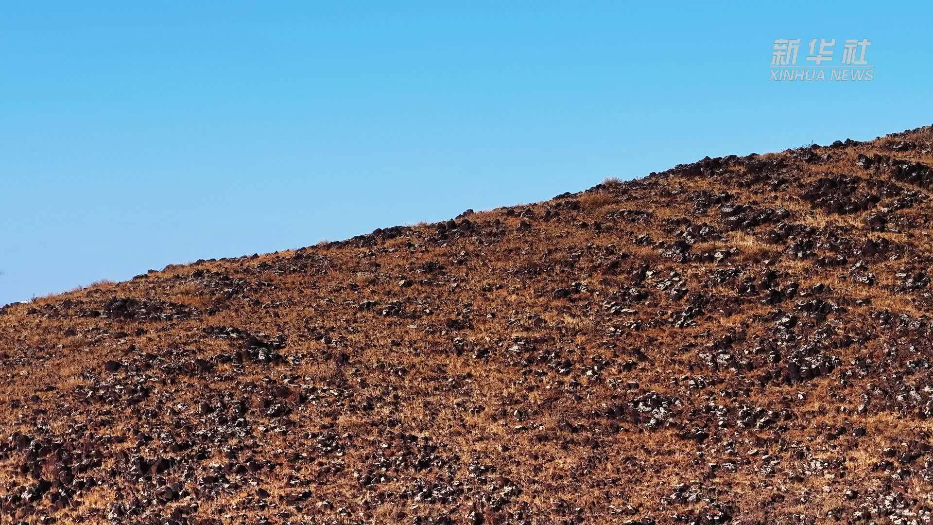 瞰中国丨内蒙古：藏在城市边上的火山遗迹
