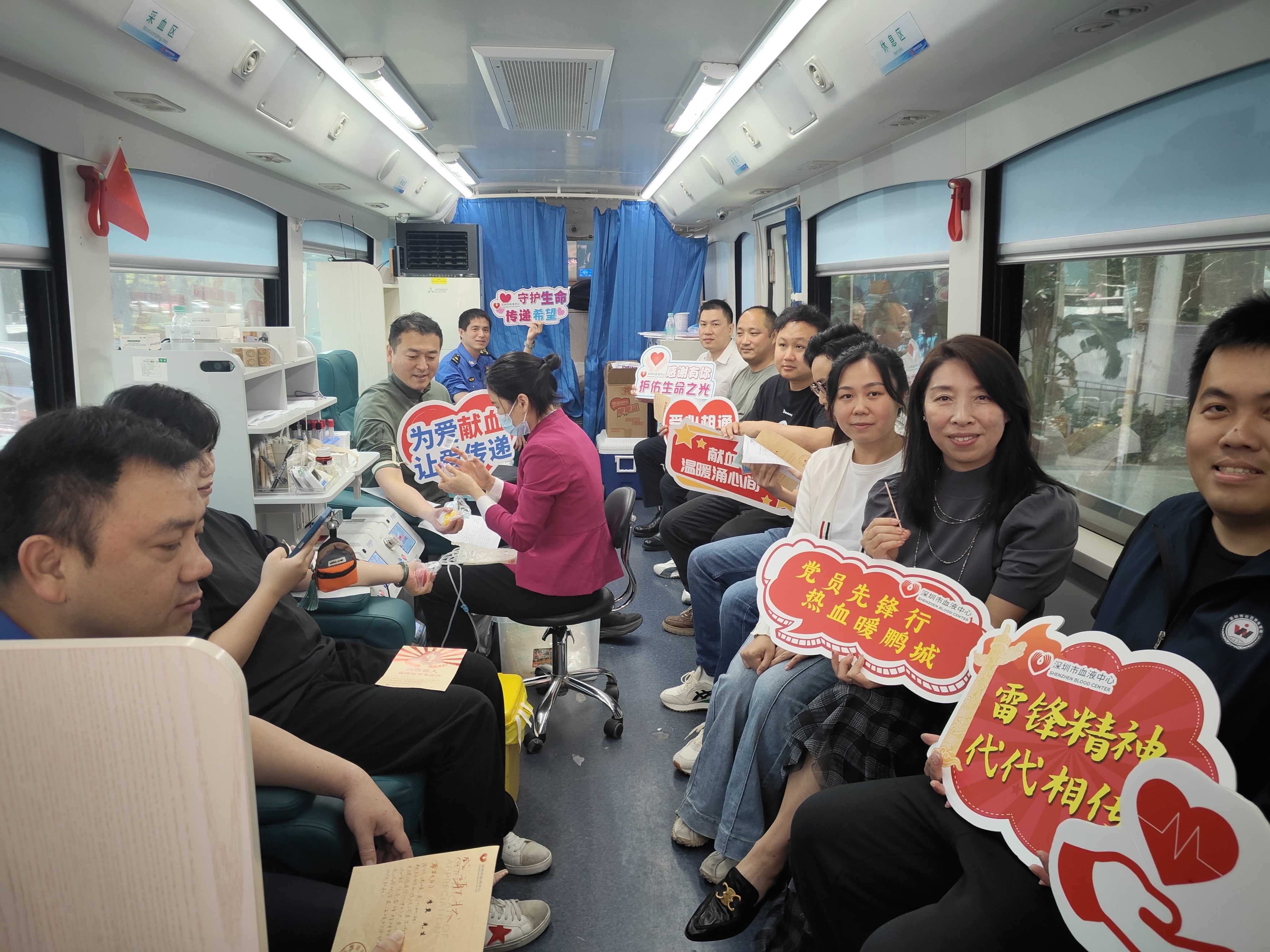 香蜜湖街道开展无偿献血活动：热血汇聚爱心，奉献践行使命