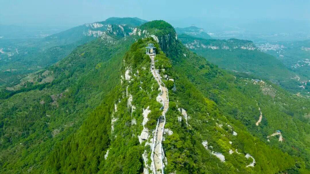 摄影:刘银刚 往年8月于灵岩山景区