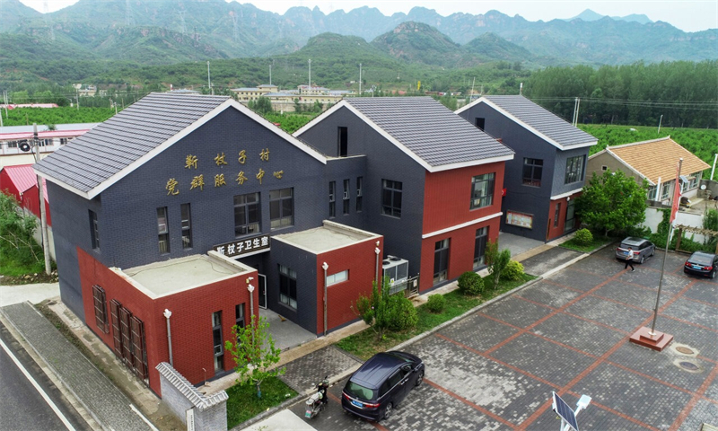 2025年8月拍摄的兴隆县靳杖子村党群服务中心。 兴隆县委宣传部供图