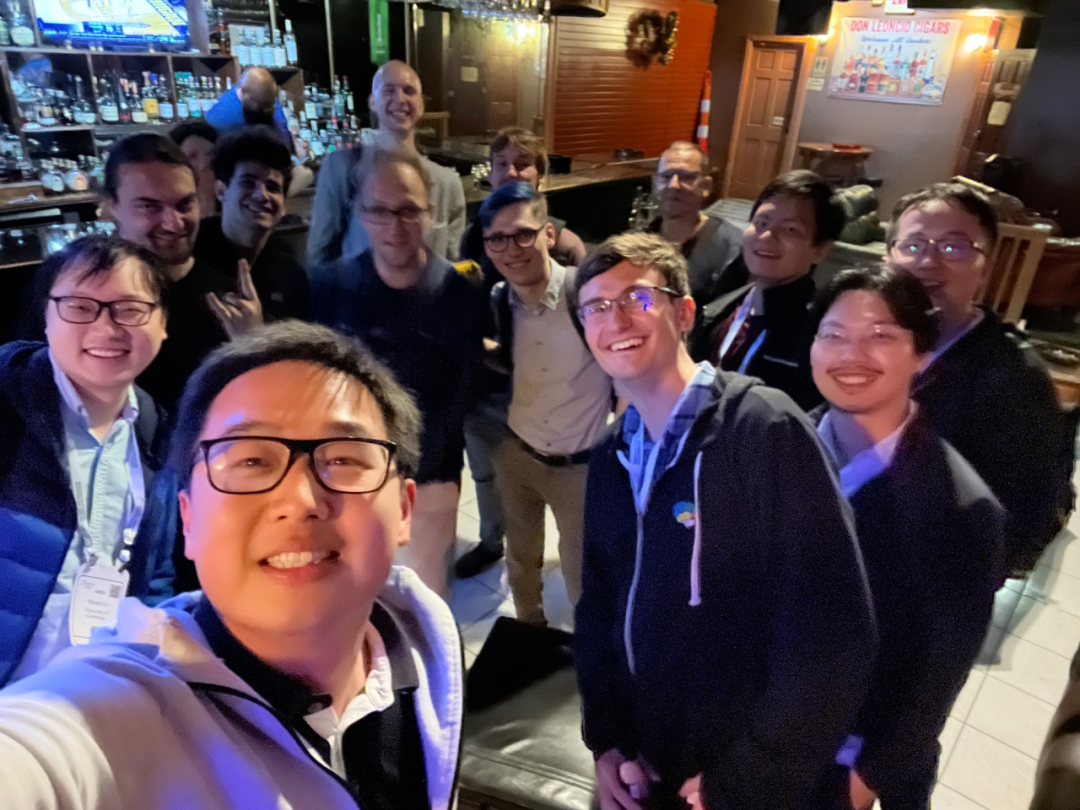 Meta内讧缠身,马斯克核心人才流失,中国AI迎来历史机遇