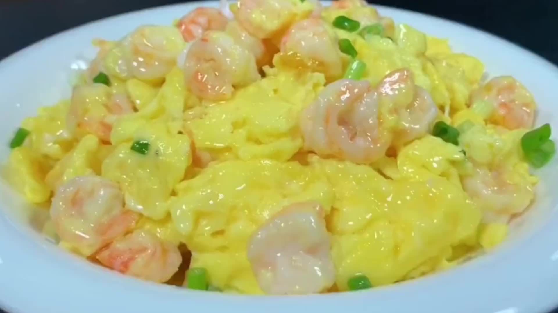 广东的虾仁滑蛋为啥这么好吃？原来做法这么简单，3分钟教会你