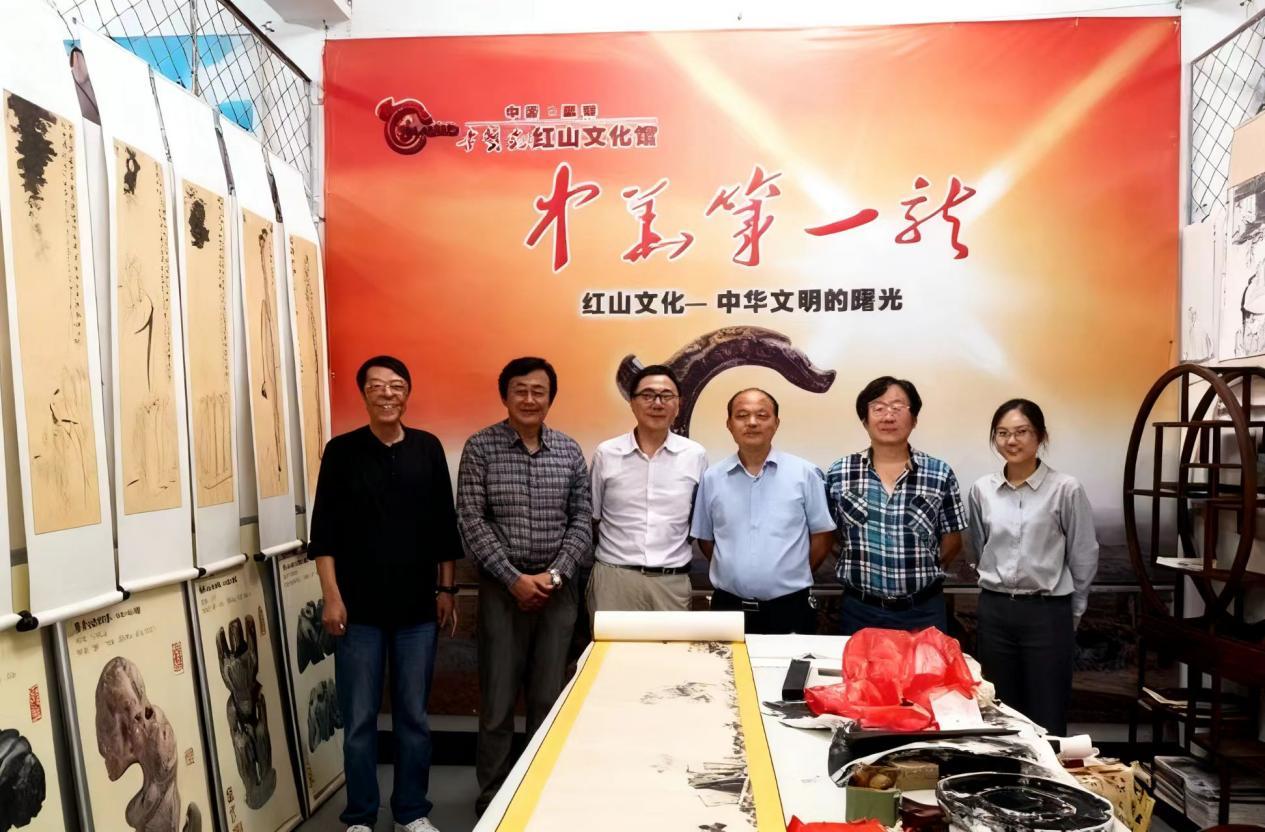 守望红山：盐城收藏家乔木的二十年远古寻踪