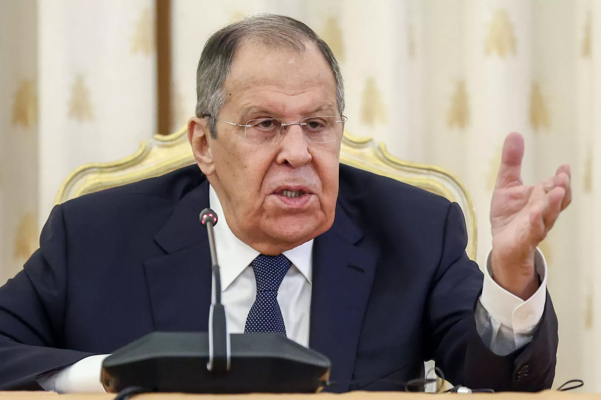 俄外长:美以曾指望几小时内征服伊朗,现在知道犯了多大的错误