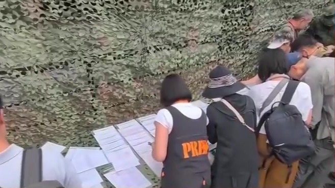 凤凰记者探访泰柬电诈园区：7种语言剧本“杀猪盘”人设内幕浮现