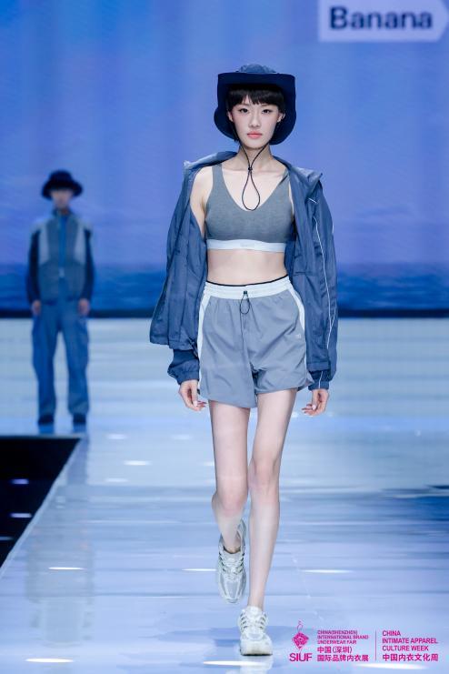 BEST运动型功能服饰类创新大奖:Bananain 蕉内《凉皮502UV 男女同款防晒服》