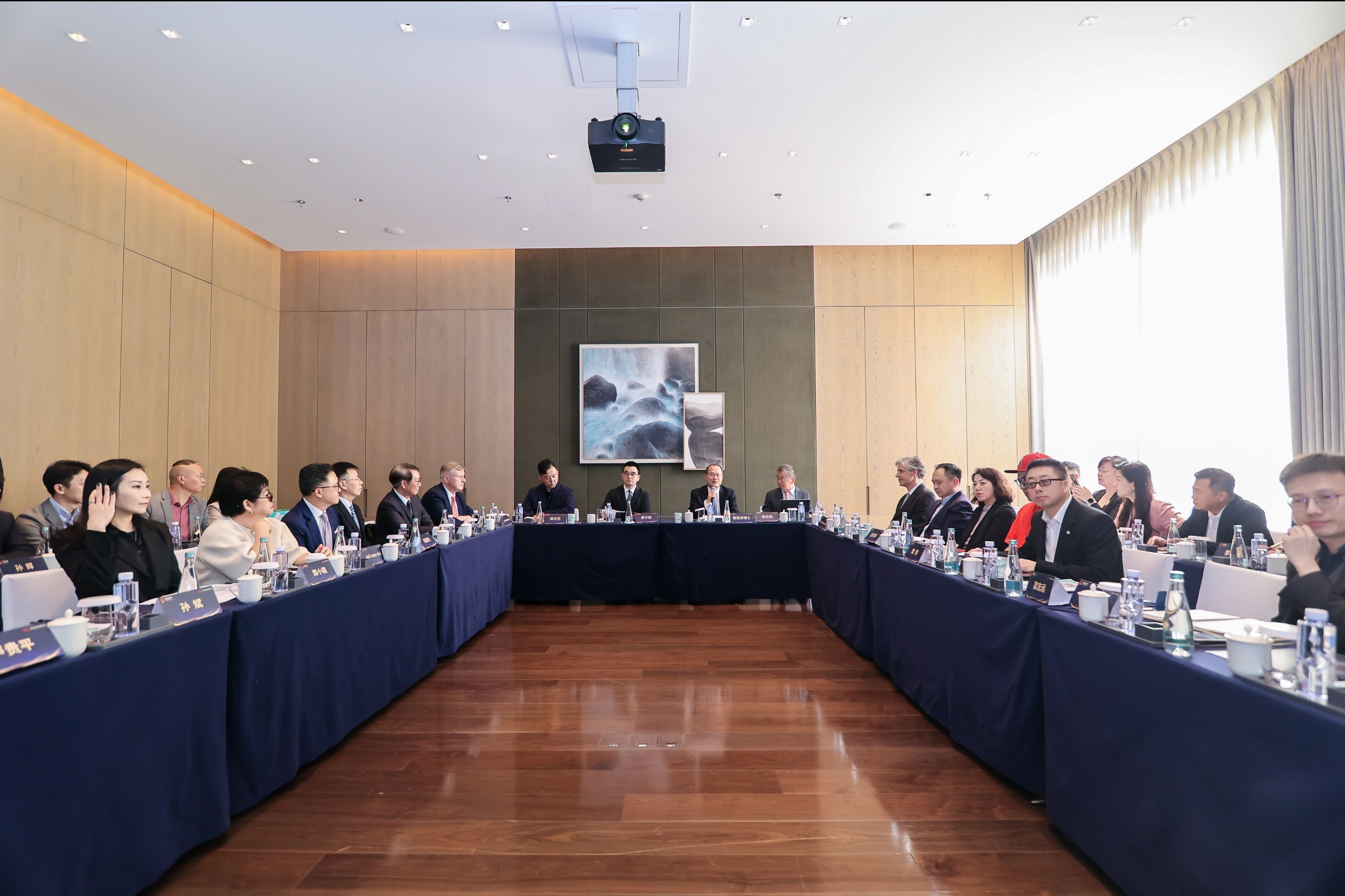 粤港澳大湾区企业家联盟暨深圳市前海香港商会庆典隆重举办