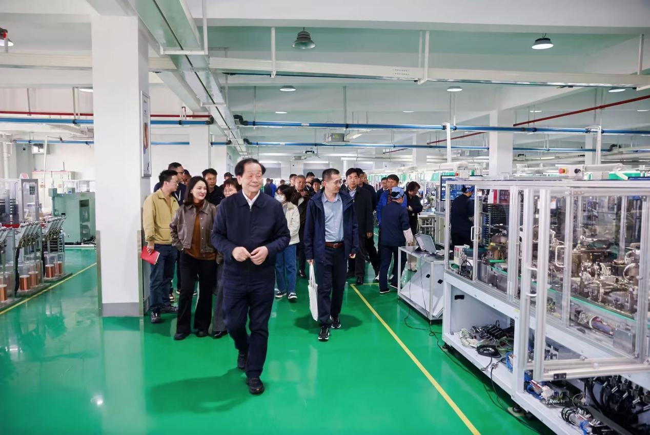 汽車后視鏡折疊器團體標準審查會在甬召開