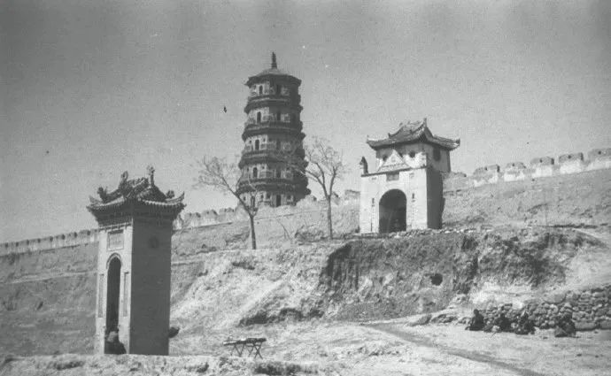 1939年外国摄影家拍摄的平凉城旧貌
