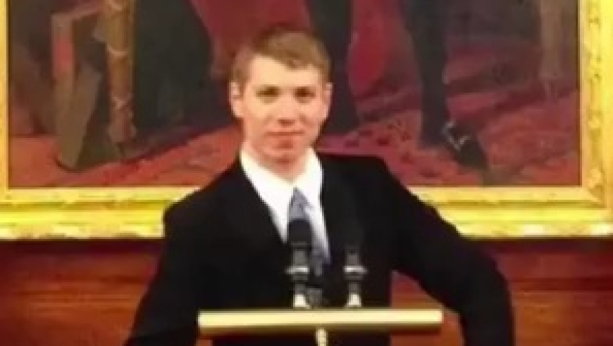 内塔尼亚胡妻子为34岁儿子诉苦遭批：你的国家正在杀害孩童，加沙的孩子们甚至还是婴儿