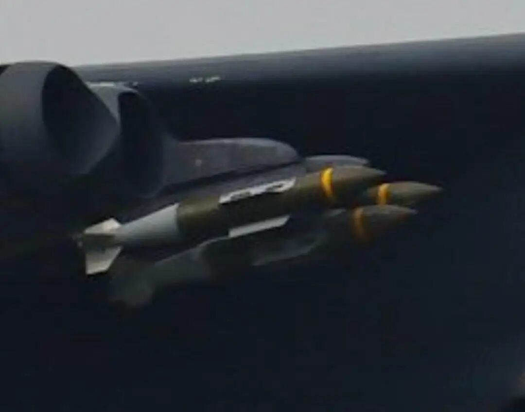 唐驳虎:一天还能发射20枚导弹,伊朗可以撑多久?