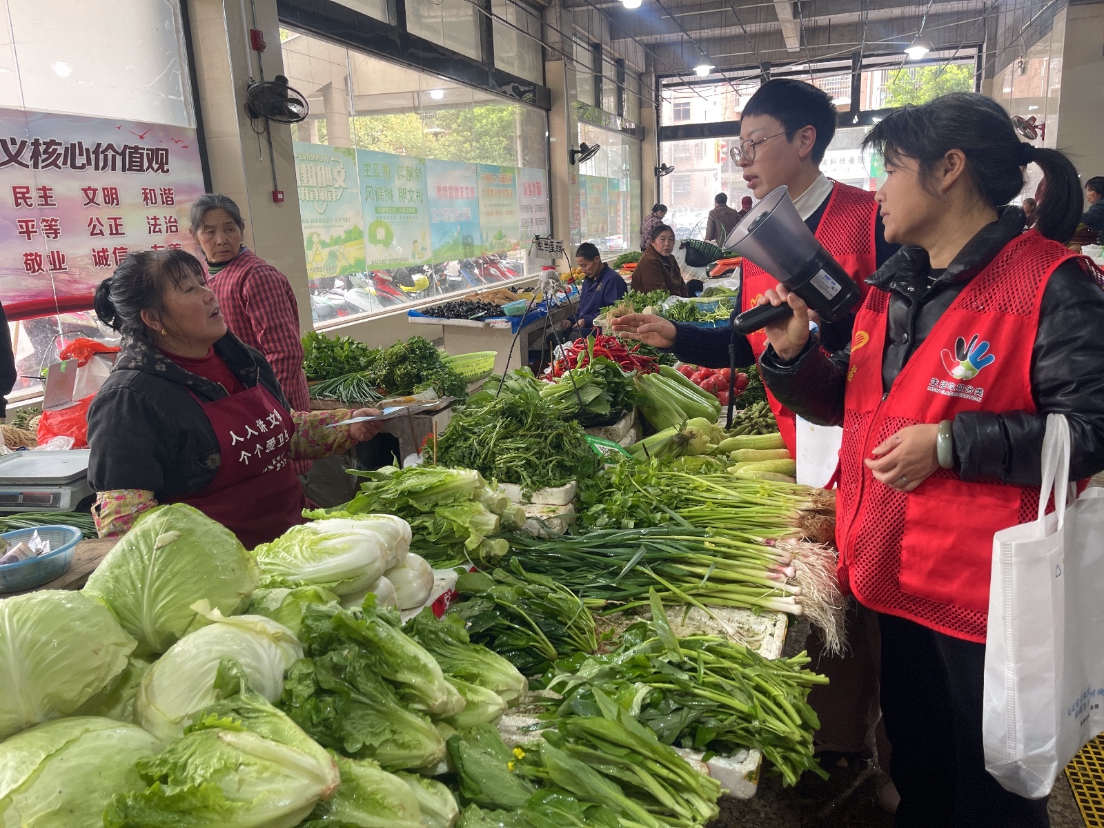江西永新: 绿色分类美家园