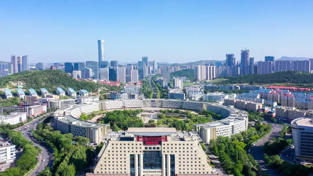 （济南高新区齐鲁软件园 图源：鲁网）