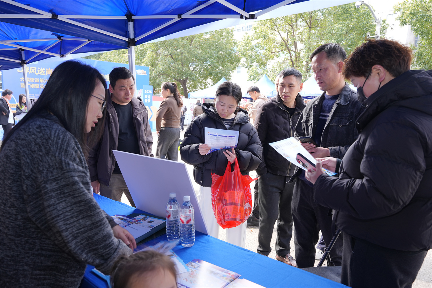 “碶聚英才”暖心启航 “大灵峰”片区打造青年就业“磁力场”