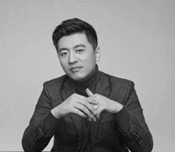 41岁，张雪峰走了，这一刻许多东谈主其实是在照见我方