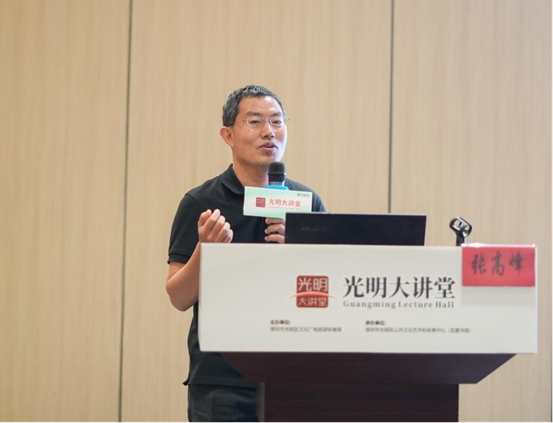 鸟类世界趣味多！观鸟专家张高峰做客光明大讲堂，揭秘身边的飞羽精灵