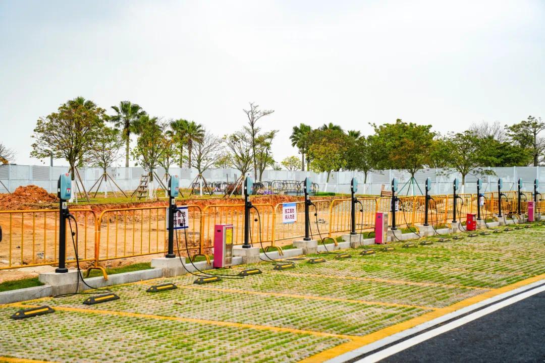 新增192个标准车位 珠海高新区白沙滩公园全新停车场投用