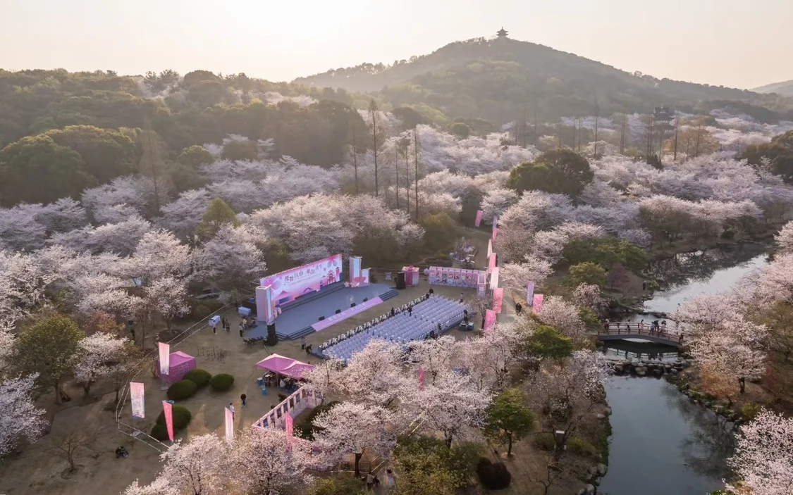 开放无锡，正把江南穿成世界的“高定”！