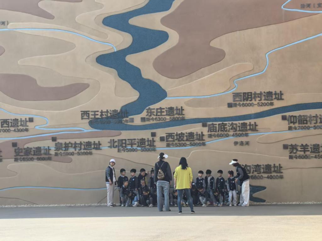 组织小学生研学，意义在于“种下一颗种子”。澎湃新闻记者韩雨亭 摄