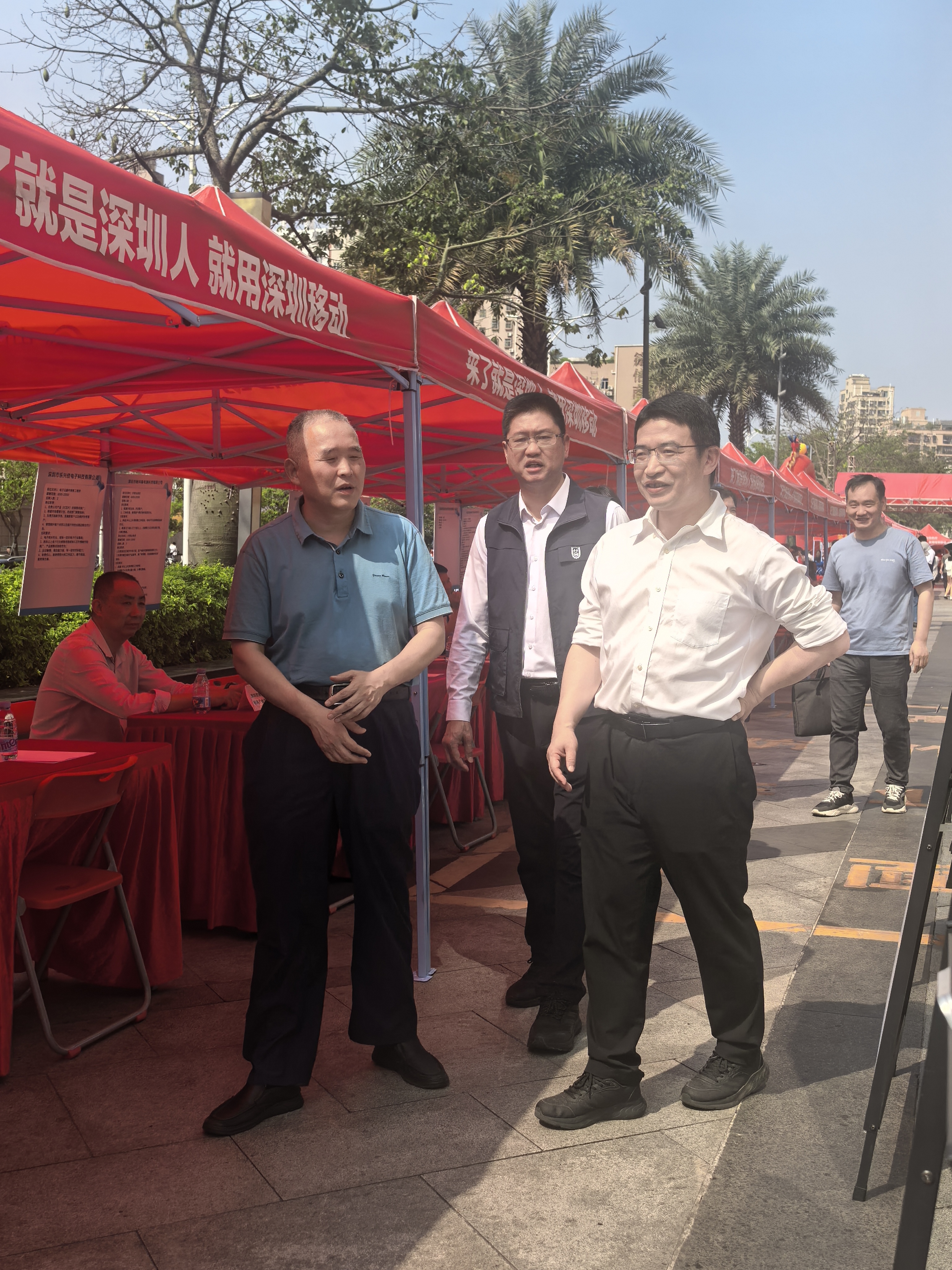 春风送岗暖民心 就业帮扶促发展——西乡街道2026年春风行动公益招聘会圆满落幕