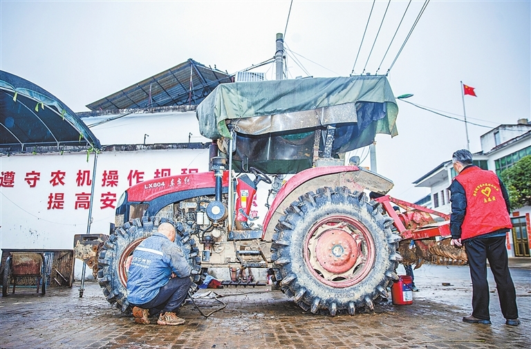 九江：人勤春来早 春耕正当时（图）